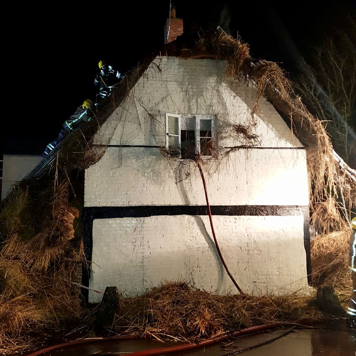 Firefighters tackle fire in thatched roof of Stert cottage